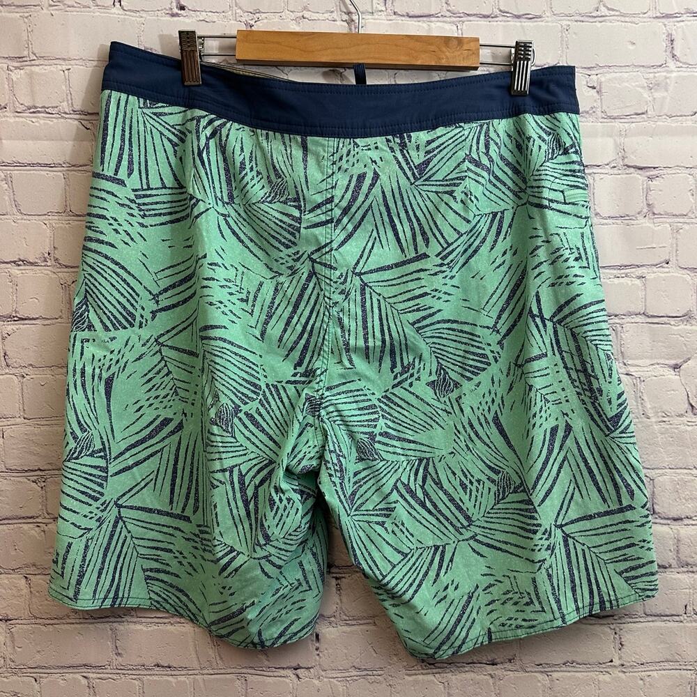 Patagonia Men's Stretch Wavefarer Board Shorts Rain Fern Speckle Size 36 Beach - Picture 6 of 9